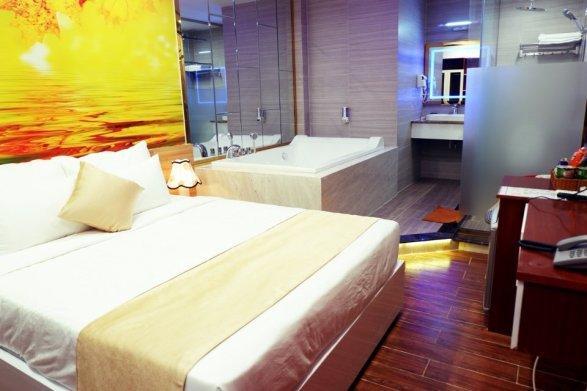 Hong Bao Thach Hotel Хошимін Екстер'єр фото